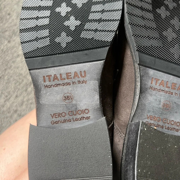 Italeau Suede Oxfords, size 38.5 - Picture 3 of 4
